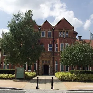 https://de-vere-venues-cheadle-house.hotelsin-chester.com
